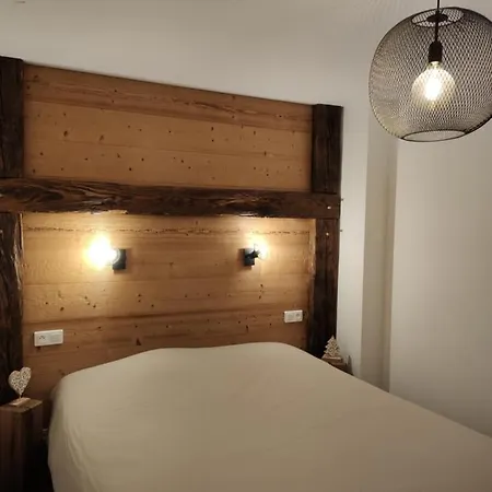 - De Charme Apartment *