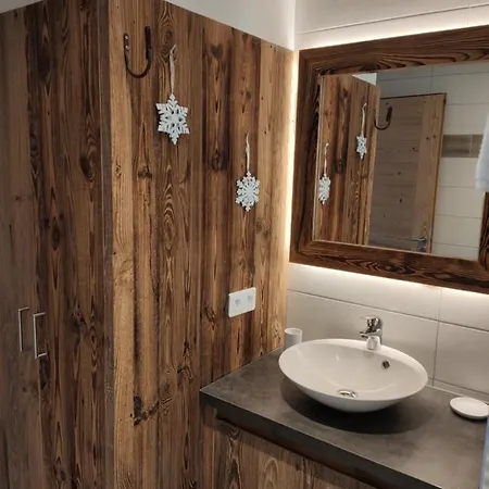 - De Charme Apartment *